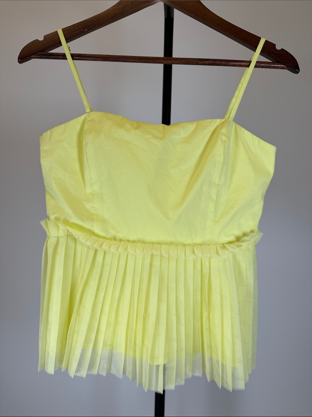 Strut & Bolt Yellow Pleated Cami Tank Top | Size S